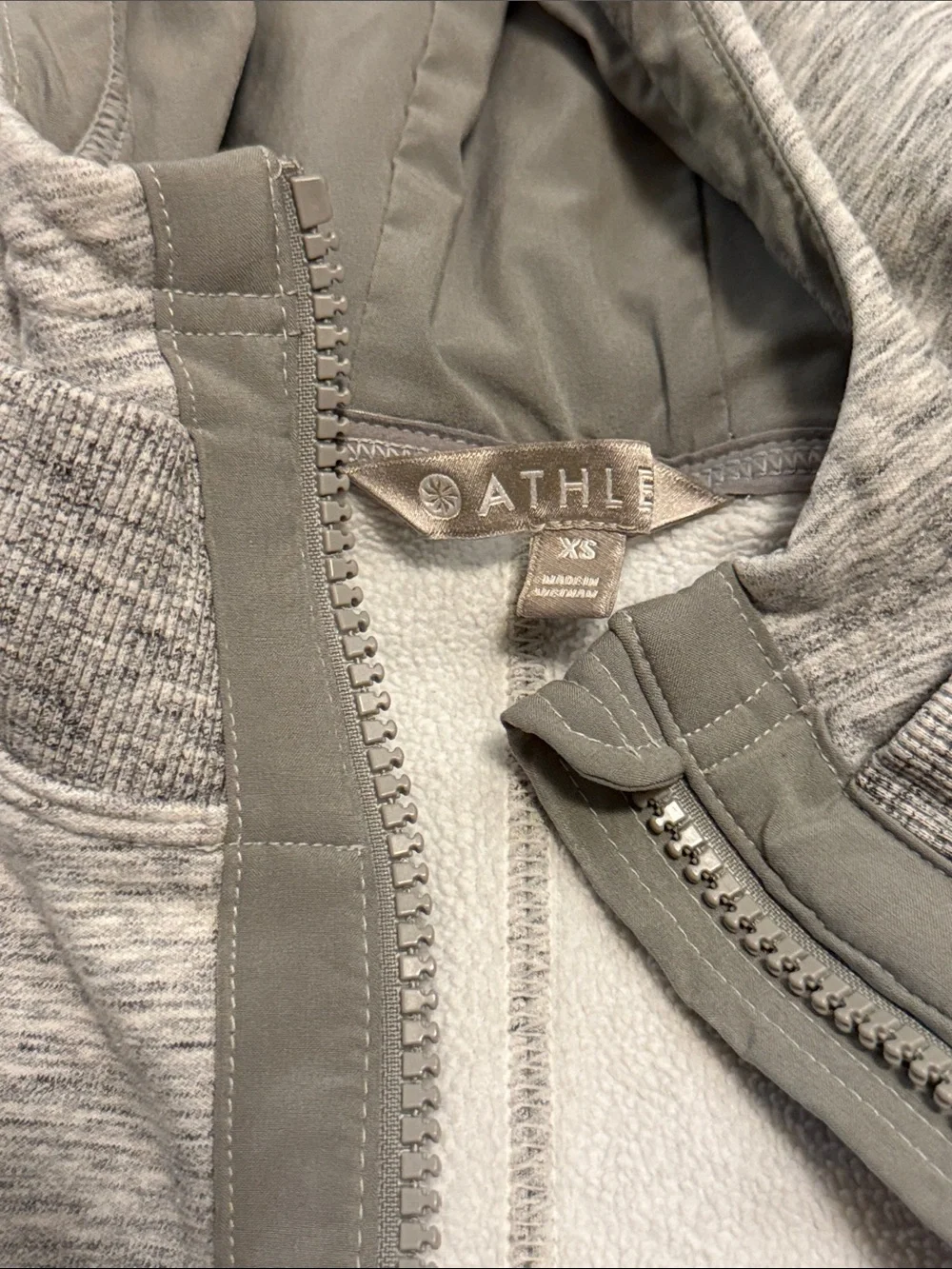 ATHLETA light gray jacket (2)